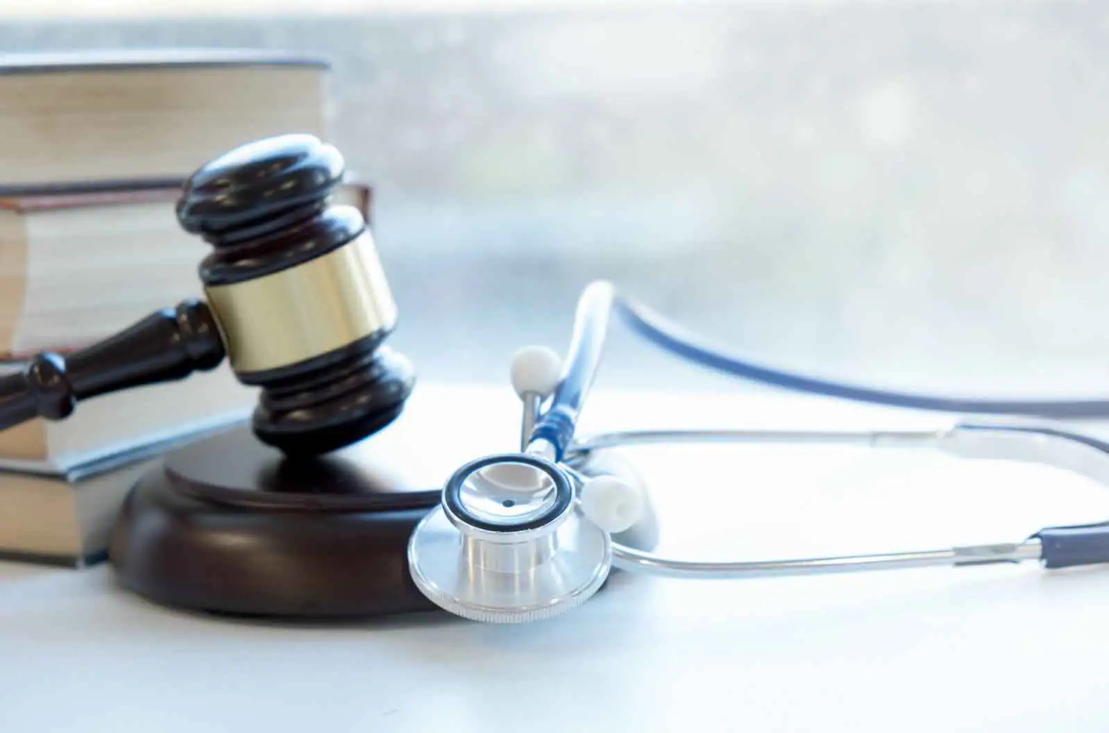 ¿Puede Demandar por Negligencia Médica?