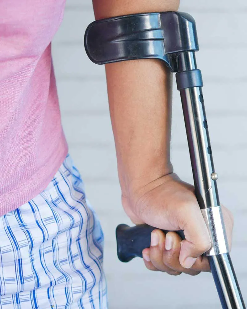 crutches-4367458757 crutches-4367458757