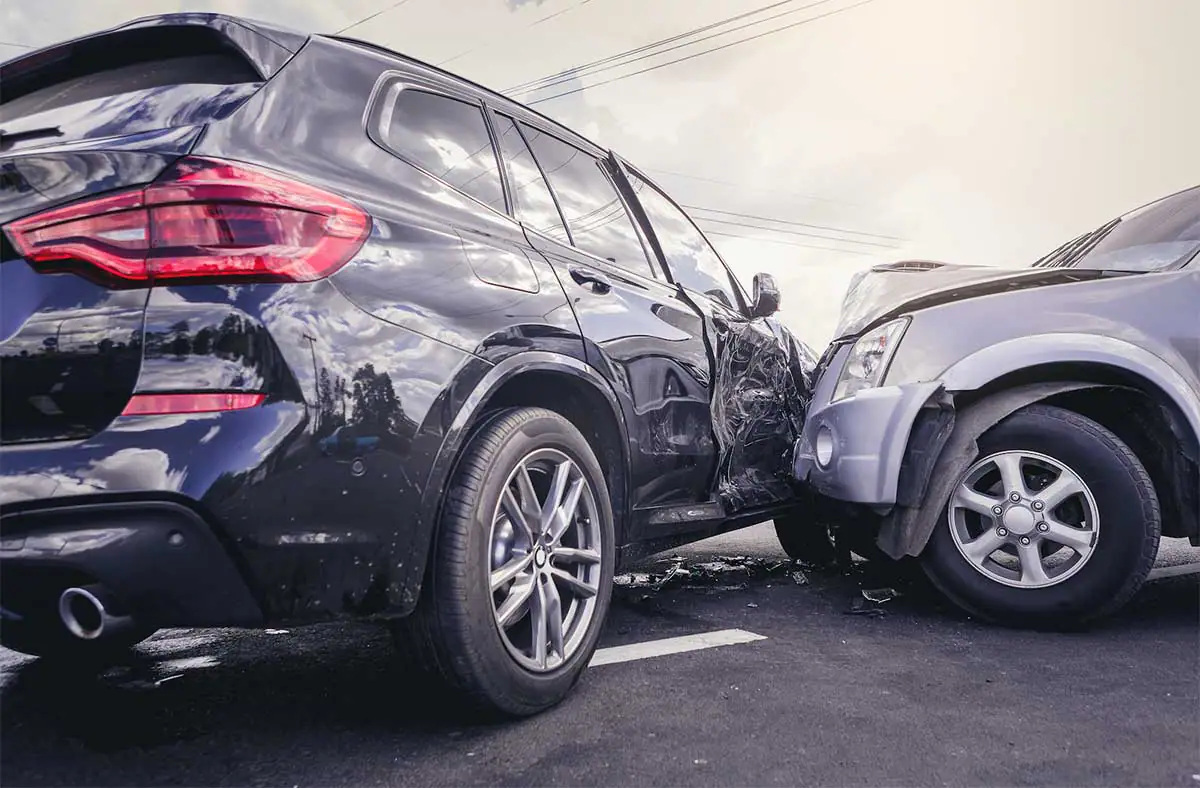 ¿Qué Compensación Puede Buscar un Conductor de Rideshare Lesionado?